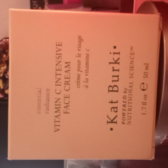 ☆Kat Burki Vitamin C Intensive Face Cream ☆ - Picture 2 of 5